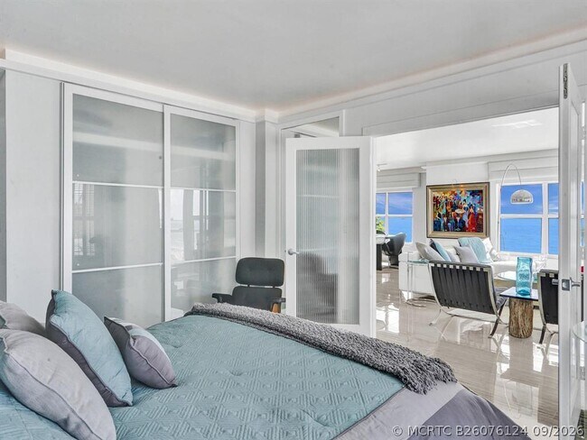 Building Photo - 3750 Galt Ocean Dr