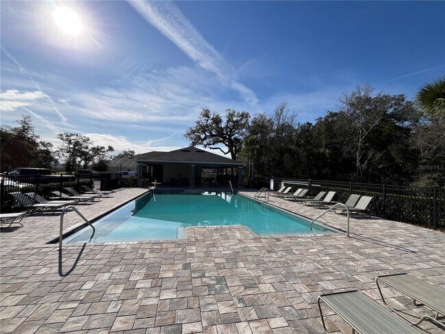 Building Photo - 2219 Lake Preserve Cir