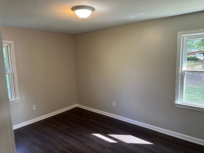 Building Photo - 1116 Cornelia Cir