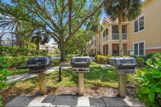 Building Photo - 4110 Central Sarasota Pkwy