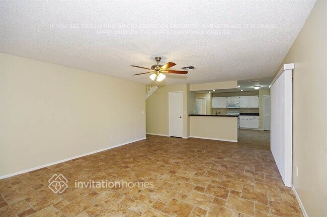 Building Photo - 97 Lancer Oak Dr