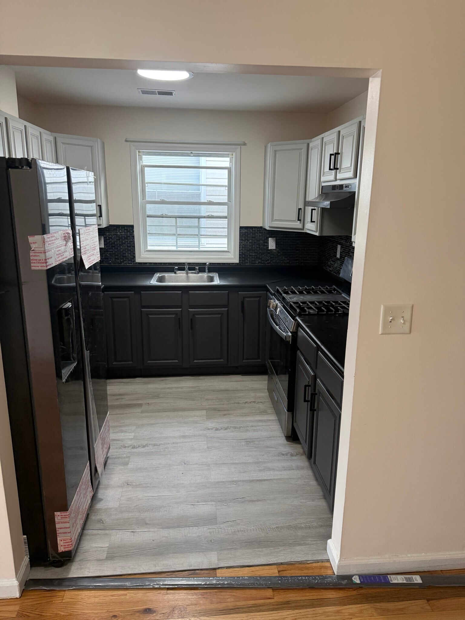 Building Photo - 14 12th Ave