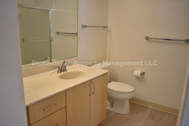 Building Photo - Mililani Mauka 2/2 w/ enclosed garage