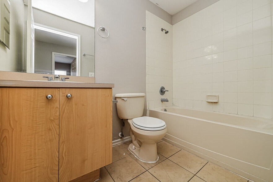 Building Photo - 11351 Coconut Island Dr