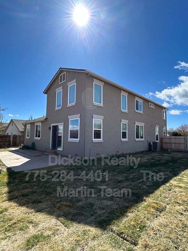 Building Photo - 600 Panama Dr
