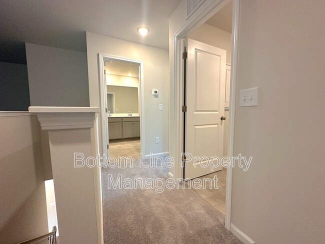 Building Photo - 4475 Potters Wheel Dr