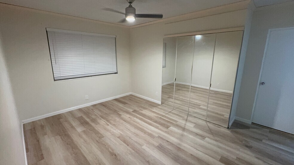 Bedroom + Closet - 217 SW 11th Ct