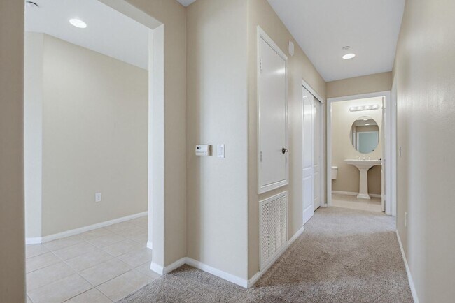 Building Photo - 823 Kalpati Cir