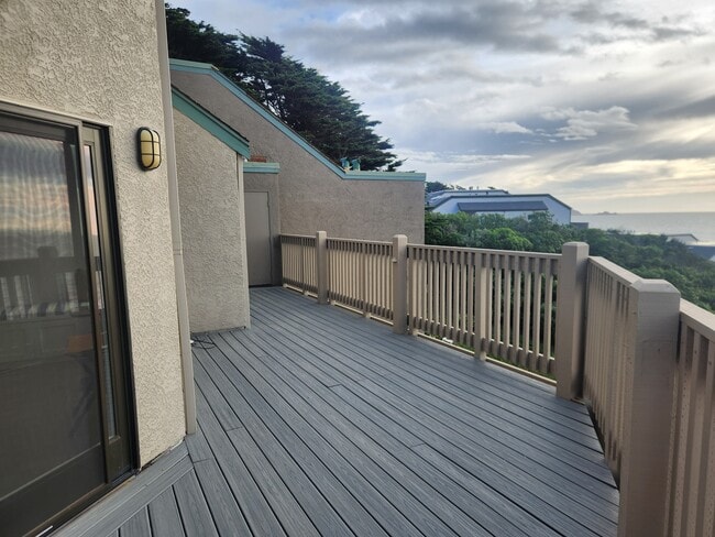 Building Photo - 210 Palmetto Ave