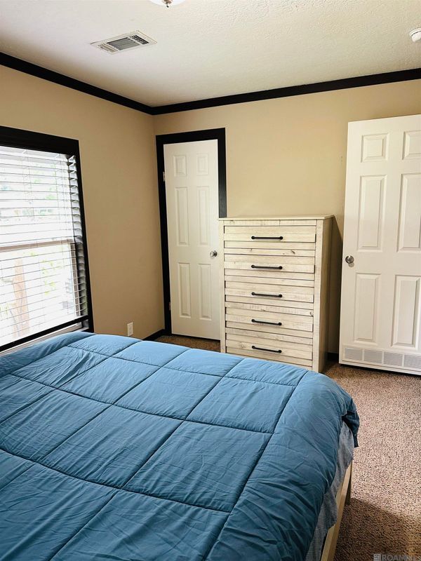 Building Photo - 36363 Big Oak Dr