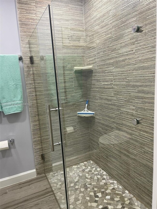 Building Photo - 4629 Vilabella Dr