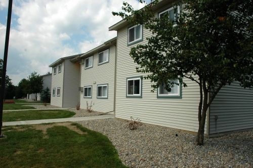 Building Photo - Meadowlands Apartments