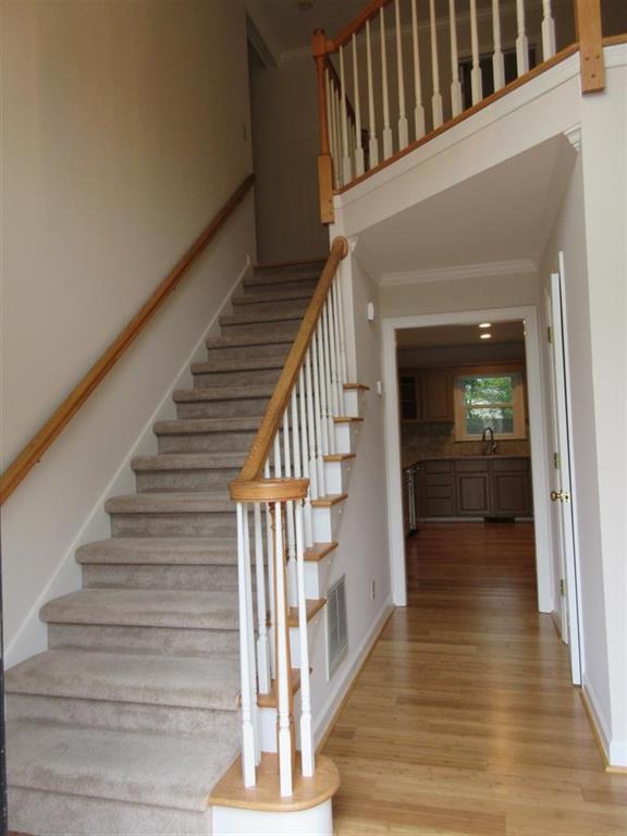 Building Photo - 4635 Villa Chase Dr NE