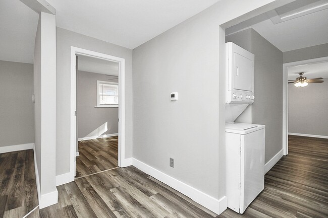 Building Photo - 629 2nd St SW