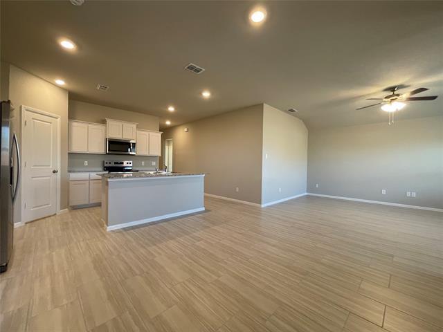 Building Photo - 364 Wildrose Cir