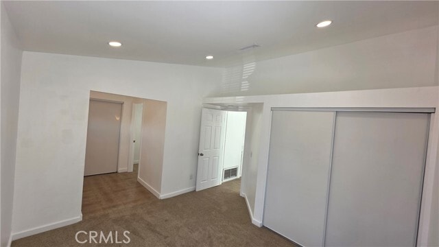 Building Photo - 210 S Paulsen Ave