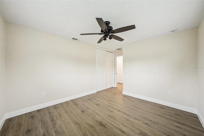 Building Photo - 4100 Overlook Dr NE