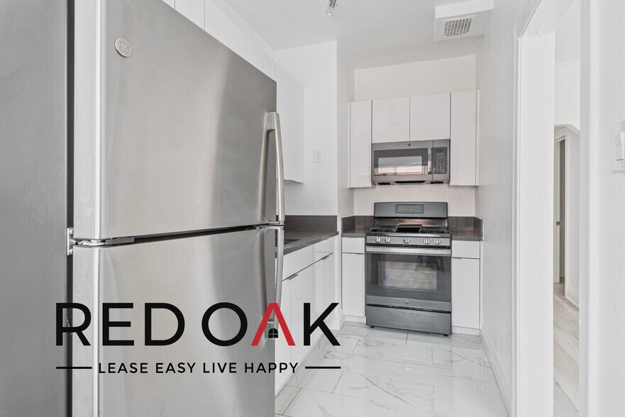 Building Photo - 687 Shatto Pl