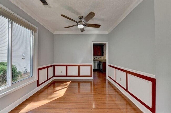 Building Photo - 702 Ashley Glen Ln