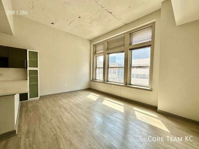Building Photo - 1121 McGee St