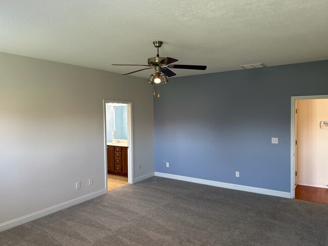 Building Photo - 2444 Glyncastle Way