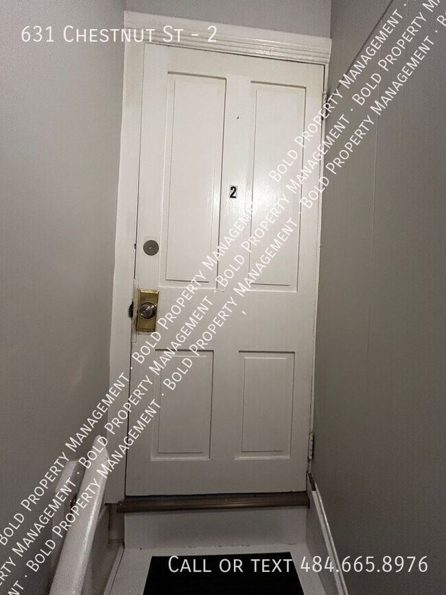 Building Photo - 631 Chestnut St