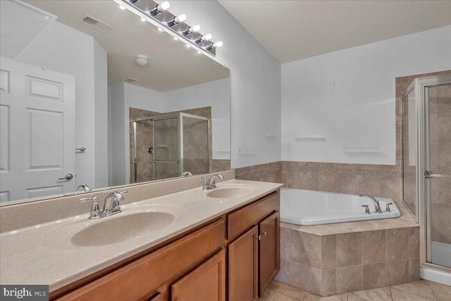 Building Photo - 4023 Derby Ct