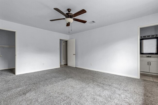 Building Photo - 4406 Kacee Dr