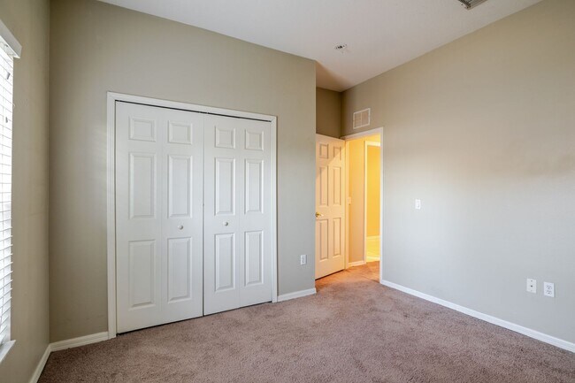 Building Photo - Highly Desirable Land O’ Lakes Rental With Easy Tampa Access