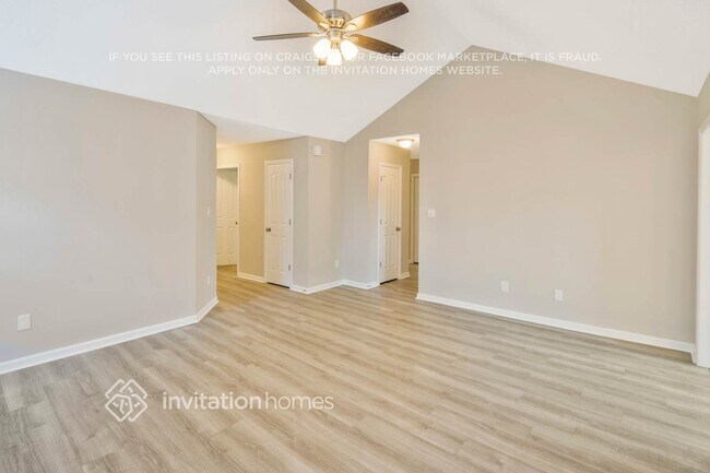 Building Photo - 11927 Brownestone View Dr