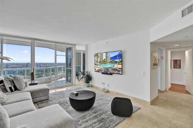 Building Photo - 21205 Yacht Club Dr