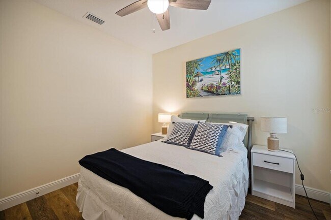 Building Photo - 2339 Datura St