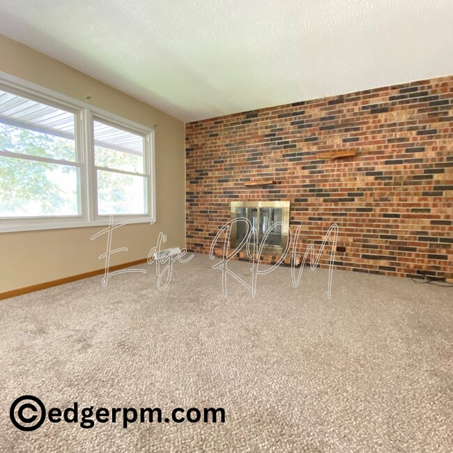 Building Photo - 2624 W 3rd St