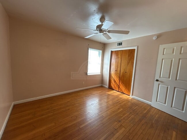 Building Photo - 1008 Goode Dr