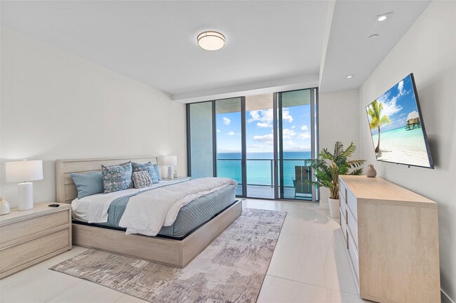 Building Photo - 3100 N Ocean Dr