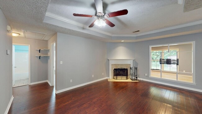 Building Photo - Lovely 3/2 in the Heart of Millbrook