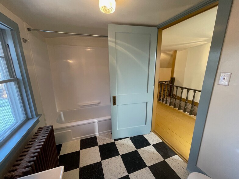 Bathroom - 252 George Wright Rd