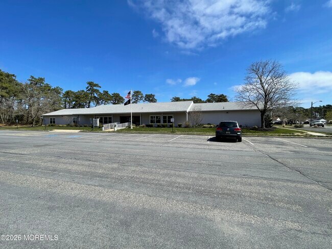 Building Photo - 17 Seaview Ave