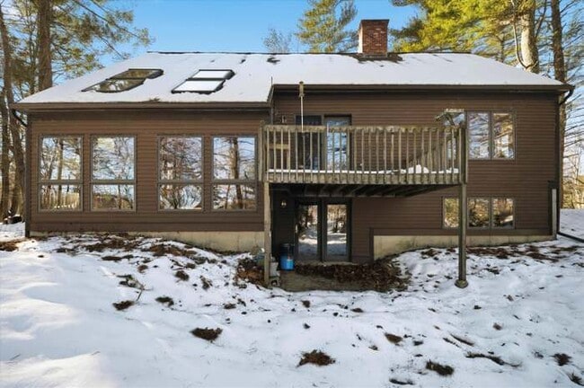 Building Photo - 105 Middle Rd