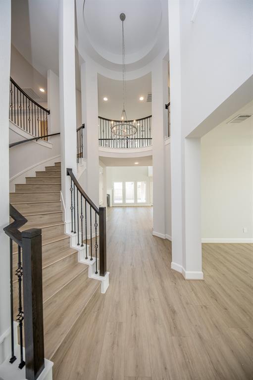 Building Photo - 29819 Breezy Pnes Lp