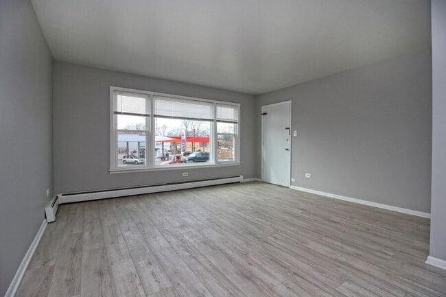Building Photo - 9845 S Cicero Ave
