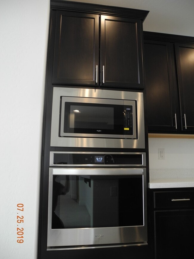 Building Photo - 1051 Whitworth Ave