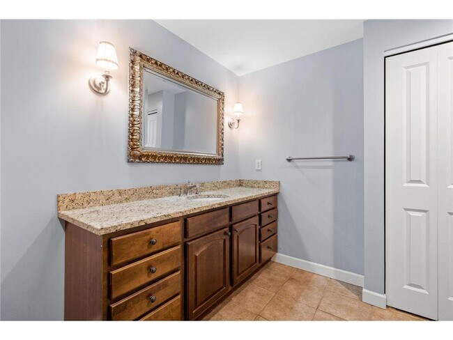 Building Photo - 317 Groveland Ave