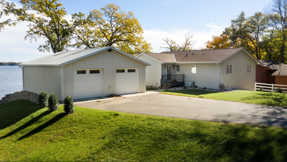 Building Photo - 5961 County Road 11 NE