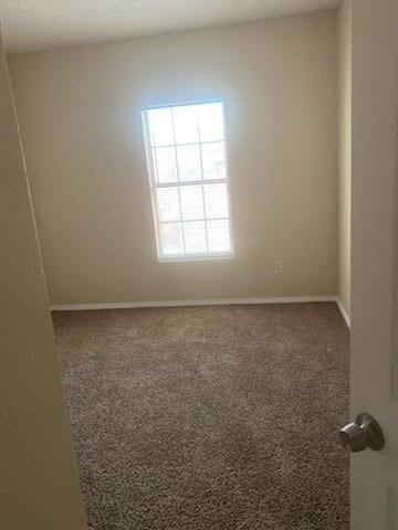 Building Photo - 14633 Valentin Dr