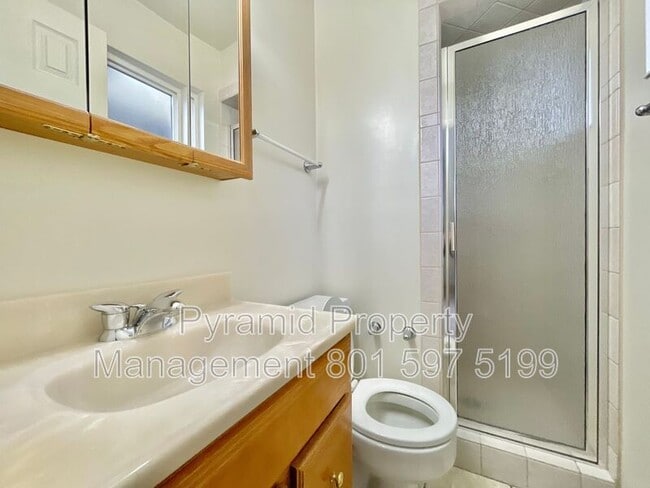 Building Photo - 8298 Harrison Cir