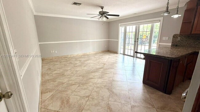 Building Photo - 10620 SW 146th Ct