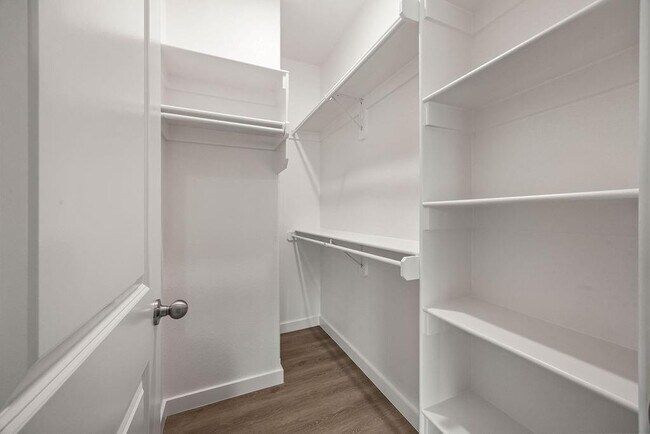 Building Photo - 2602 SW Convent St