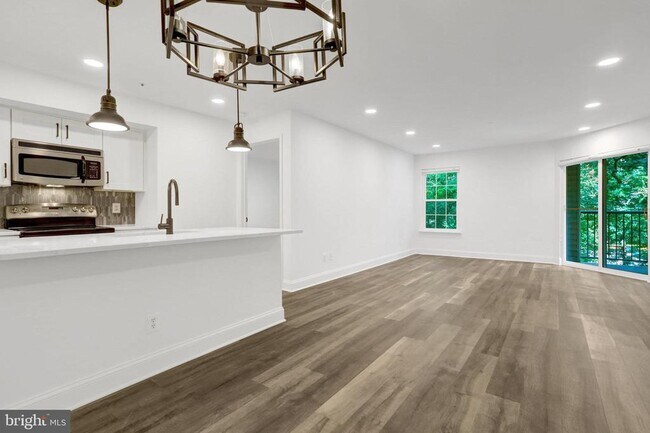Building Photo - 3307 Wyndham Cir