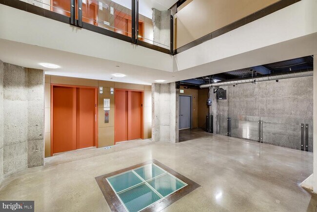 Building Photo - 1200 Steuart St